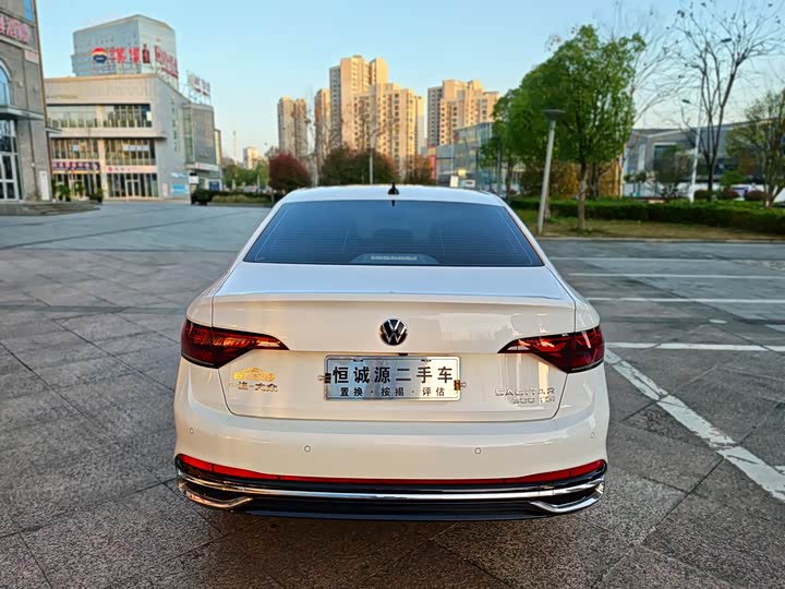 Фото 9 - Volkswagen Sagitar L