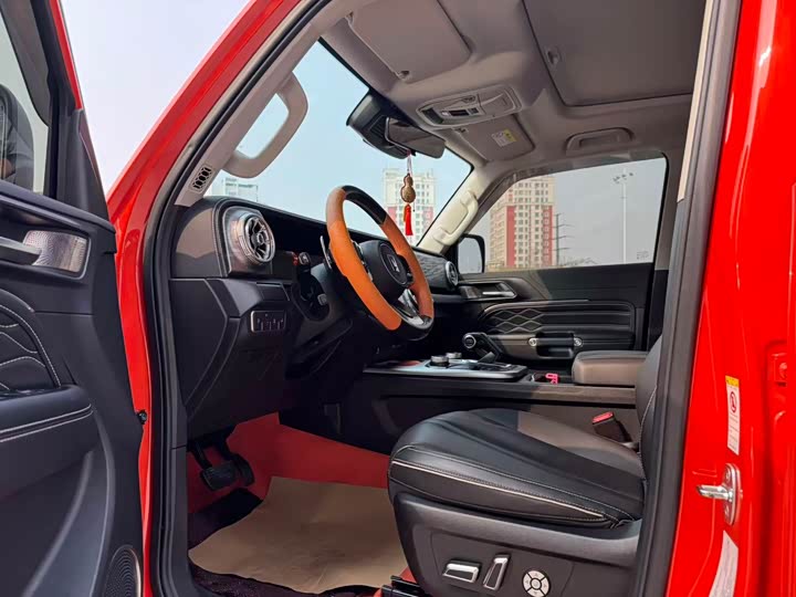 Фото 4 - Tank 300