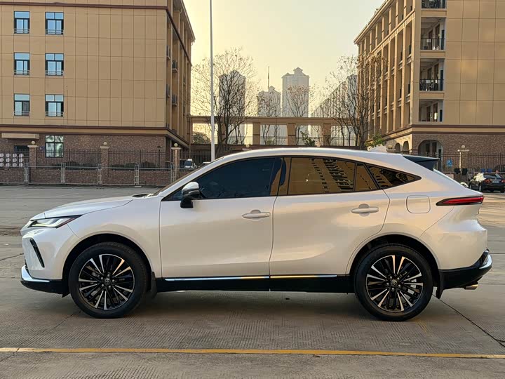 Фото 8 - Toyota Venza