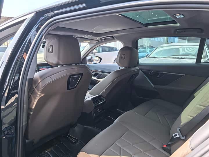 Фото 4 - BMW 5 Series