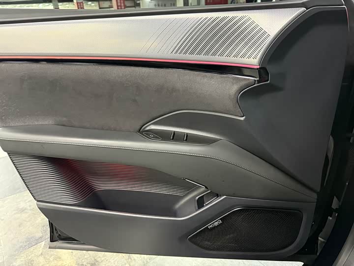 Фото 5 - Geely Jiyue 01