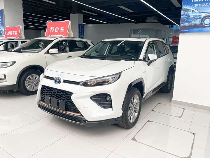 Фото 1 - Toyota Wildlander