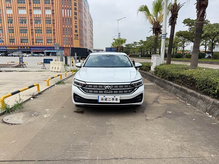 Фото 2 - Volkswagen Sagitar L