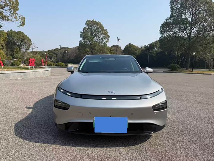 Фото 3 - XPeng P7