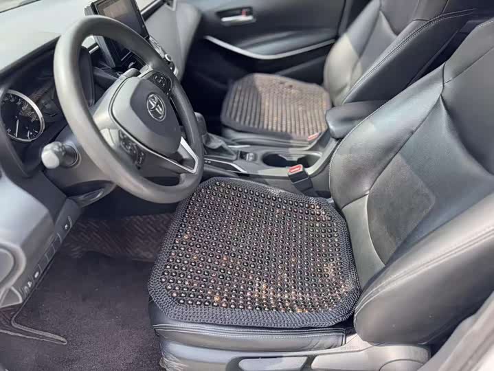 Фото 5 - Toyota Corolla