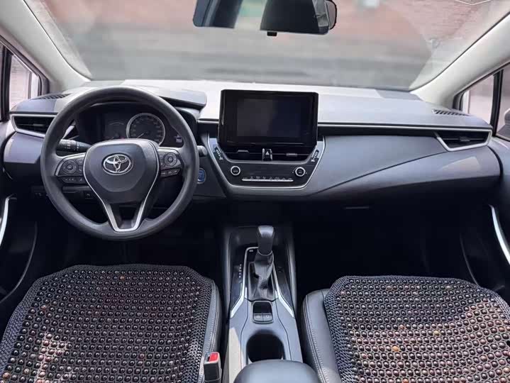 Фото 6 - Toyota Corolla