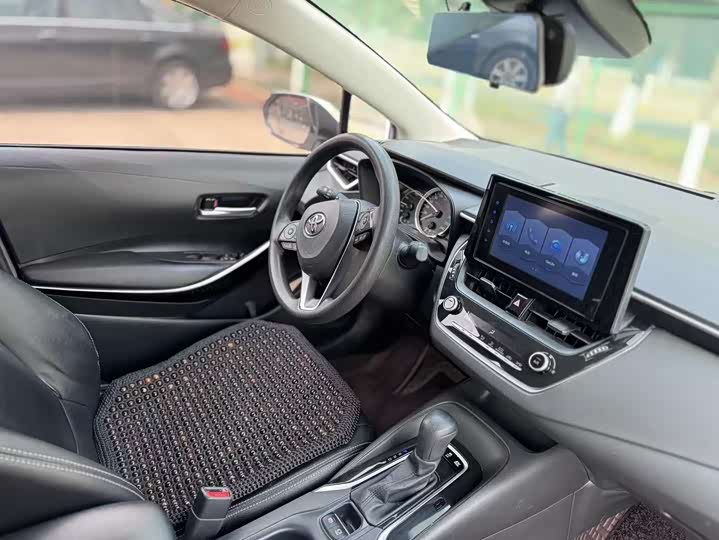 Фото 7 - Toyota Corolla