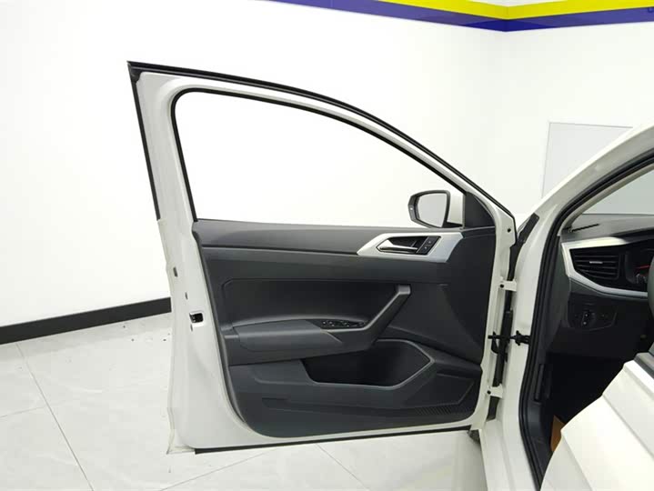 Фото 7 - Volkswagen Polo