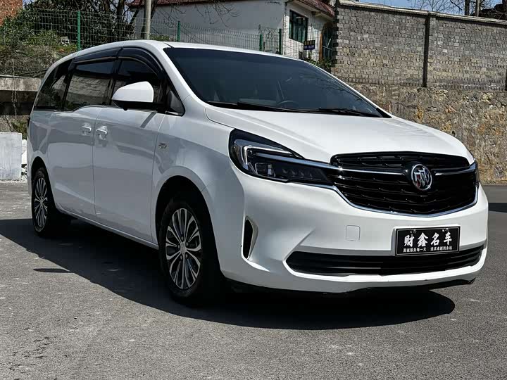 Photo 3 - Buick GL8 ES