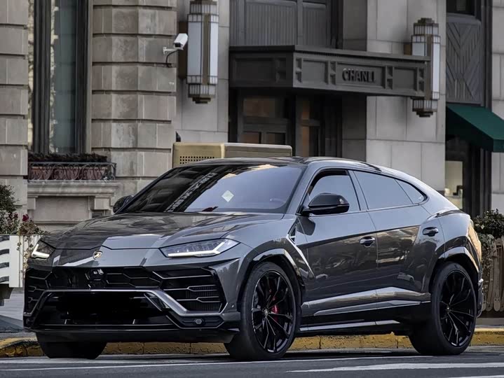 Фото 5 - Lamborghini Urus