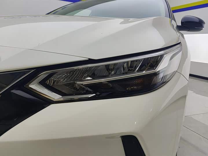 Фото 5 - Nissan Sylphy