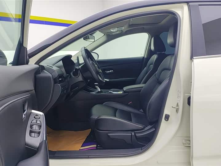 Фото 9 - Nissan Sylphy