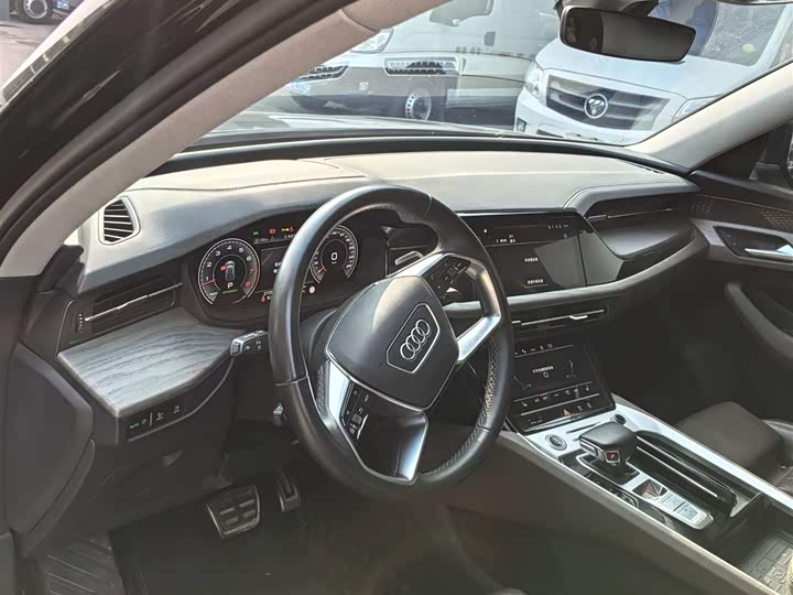 Фото 4 - Audi Q6
