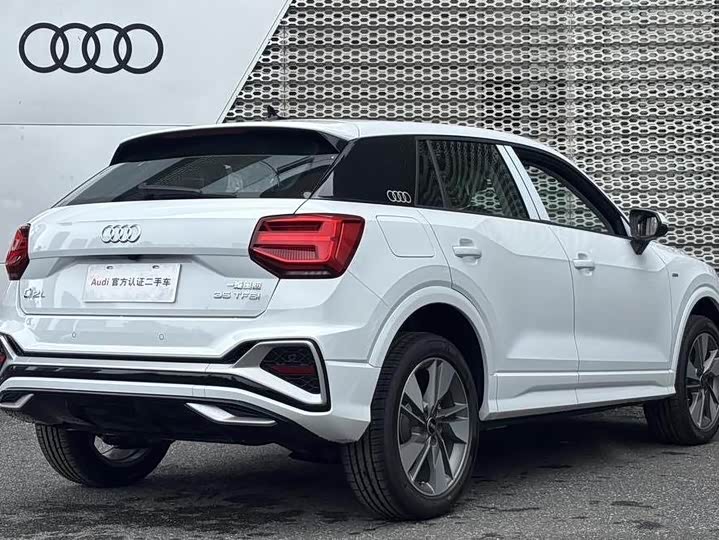 Фото 4 - Audi Q2L
