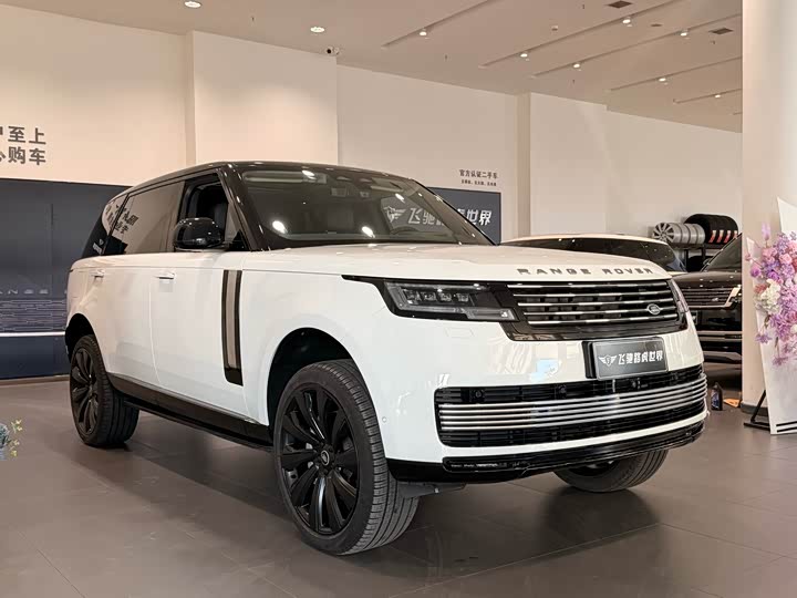 Photo 3 - Land Rover Range Rover