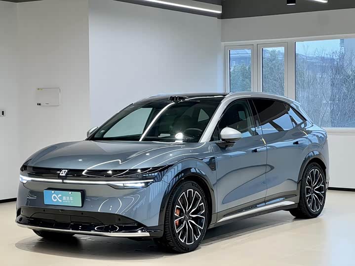 Фото 1 - Zeekr 7X