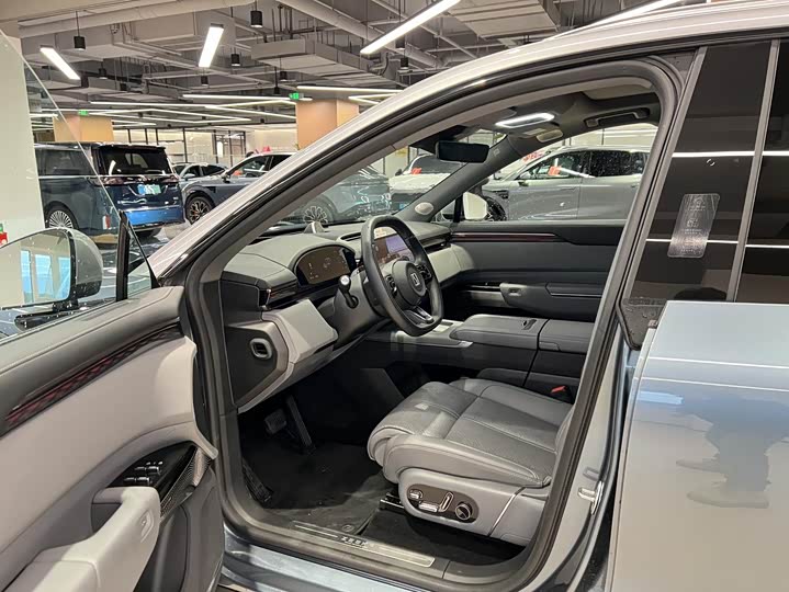 Фото 7 - Zeekr 7X