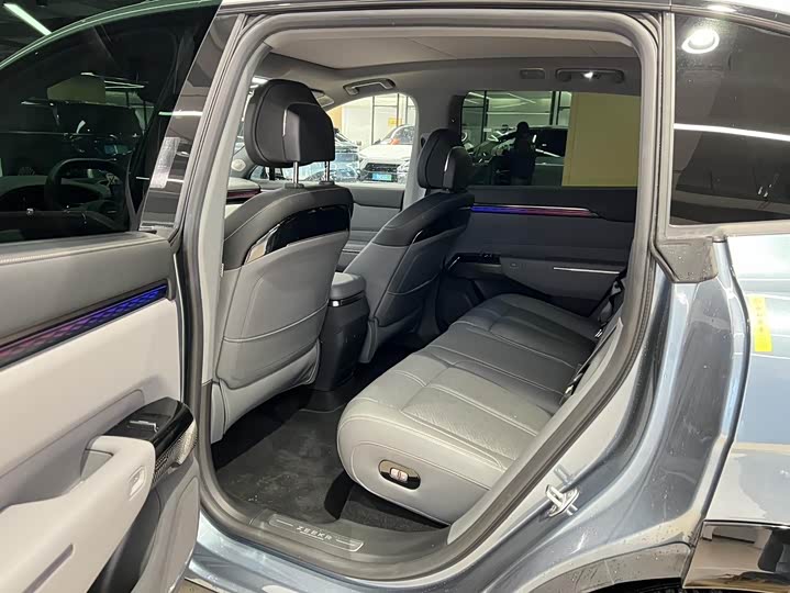 Фото 9 - Zeekr 7X