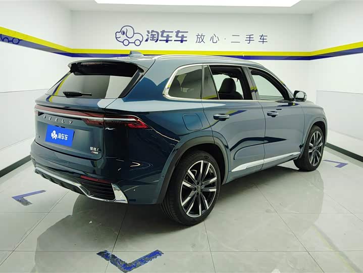 Фото 3 - Geely Monjaro