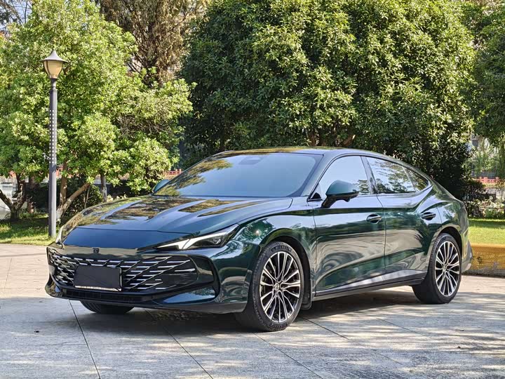 Фото 1 - MG Motor 7