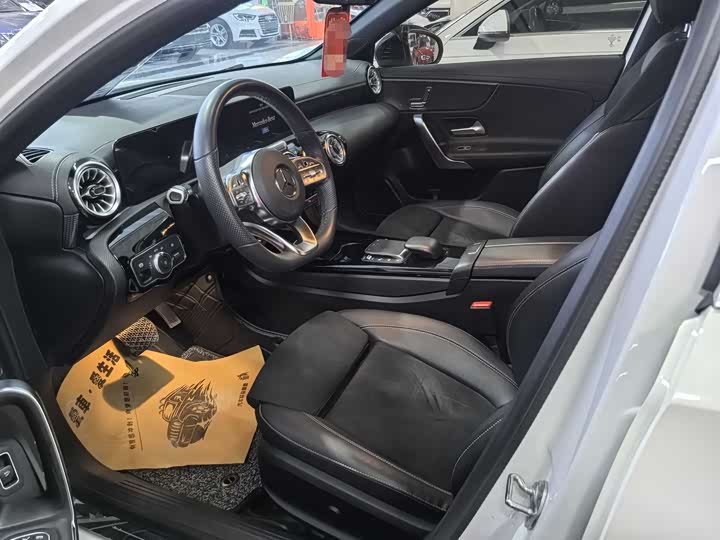 Фото 7 - Mercedes-Benz A-Class