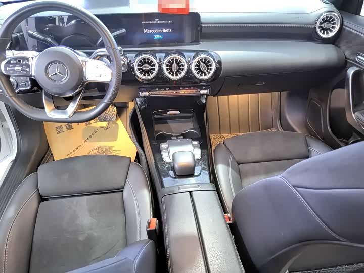 Фото 8 - Mercedes-Benz A-Class