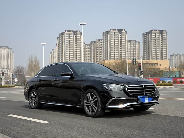 Фото 2 - Mercedes-Benz E-Class Hybrid