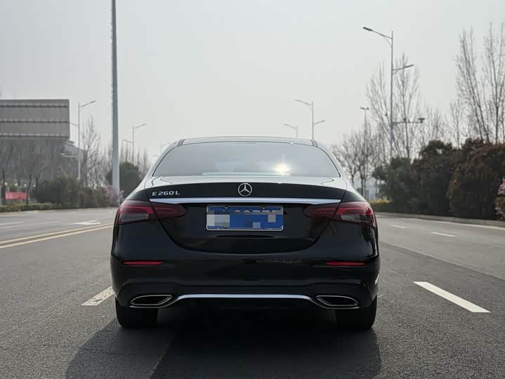 Фото 4 - Mercedes-Benz E-Class Hybrid