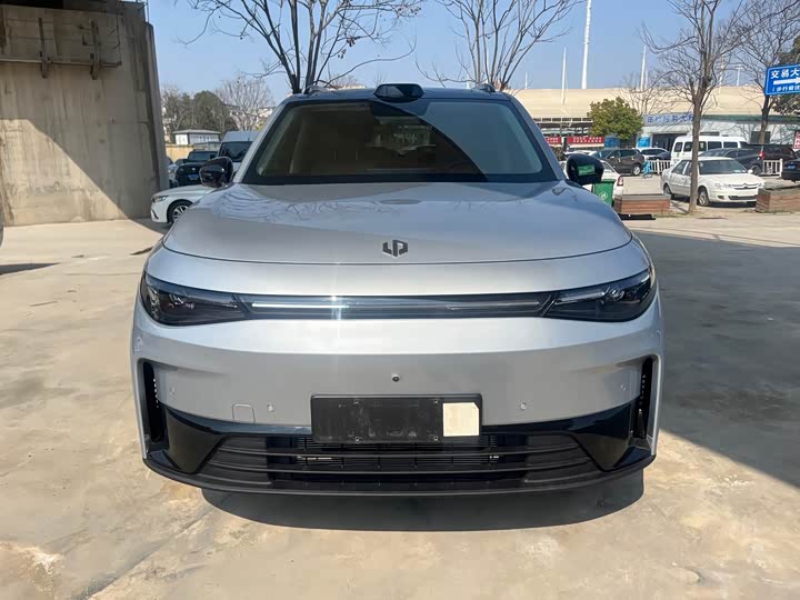 Photo 2 - Leapmotor C16