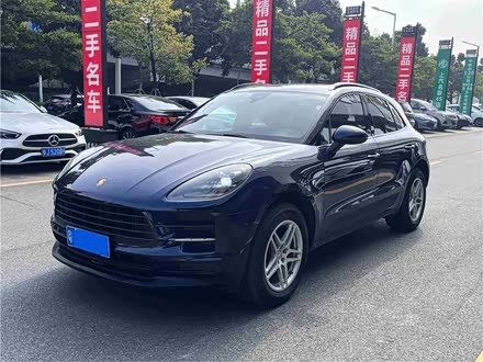 Фото 1 - Porsche Macan