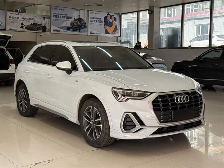 Фото 3 - Audi Q3