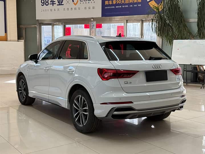 Фото 6 - Audi Q3