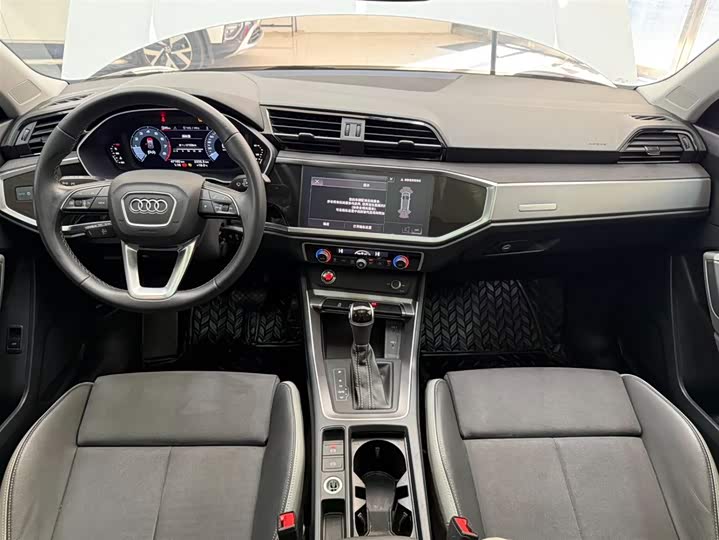 Фото 9 - Audi Q3