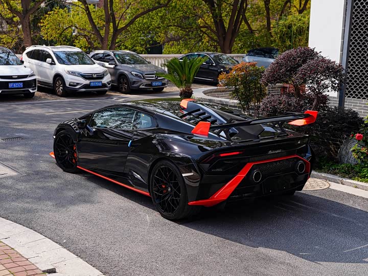 Фото 4 - Lamborghini Huracán