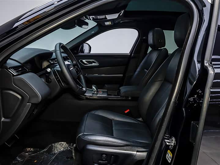 Photo 7 - Land Rover Range Rover Velar