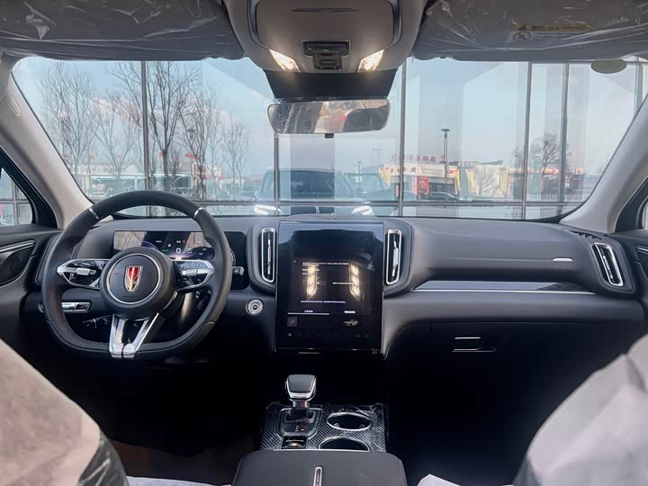 Фото 8 - Hongqi HS3 Hybrid