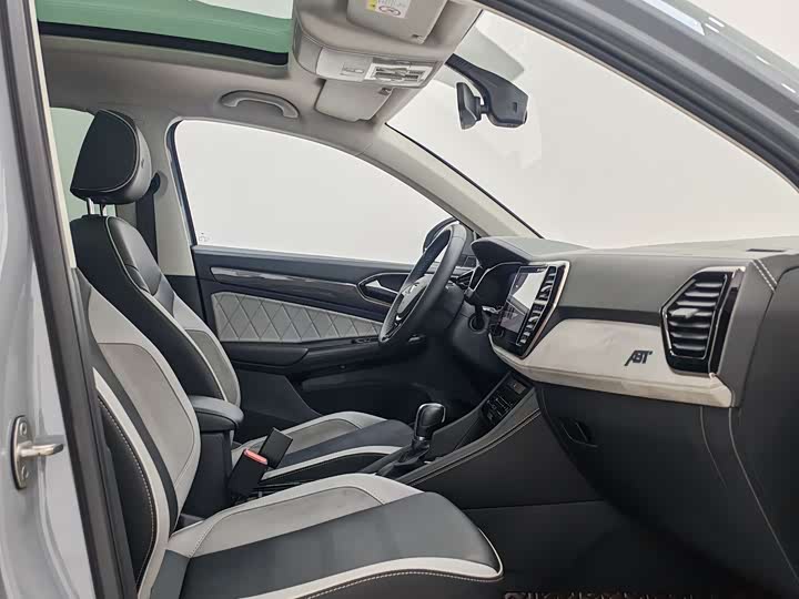 Фото 8 - Jetta VS7