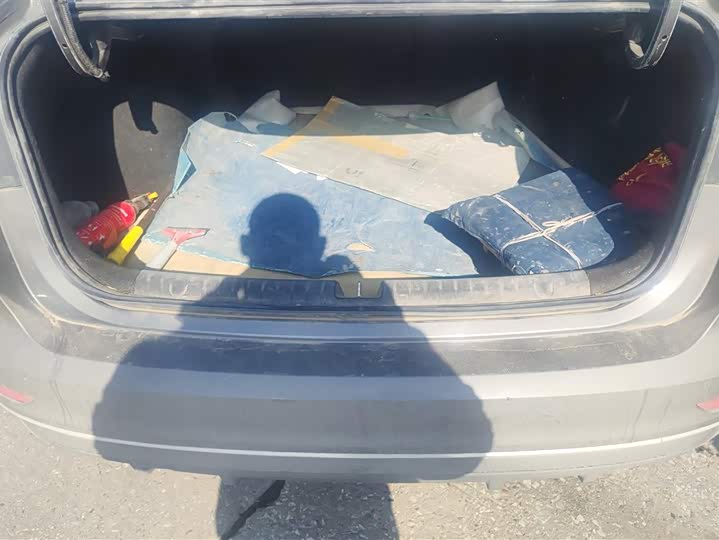 Фото 4 - Geely Emgrand