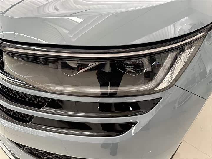 Photo 2 - Volkswagen Tavendor