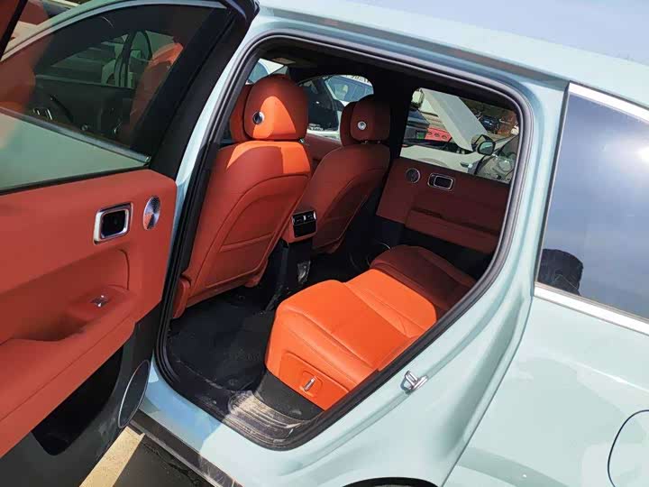 Фото 7 - LiXiang L6