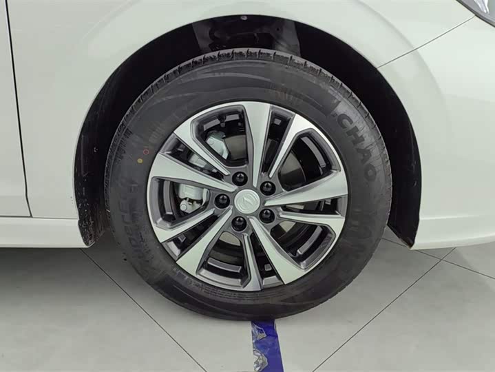 Фото 6 - Changan Eado Plus