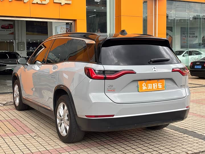 Фото 6 - Nio ES8