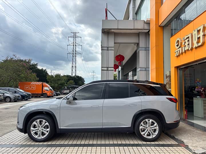 Фото 9 - Nio ES8