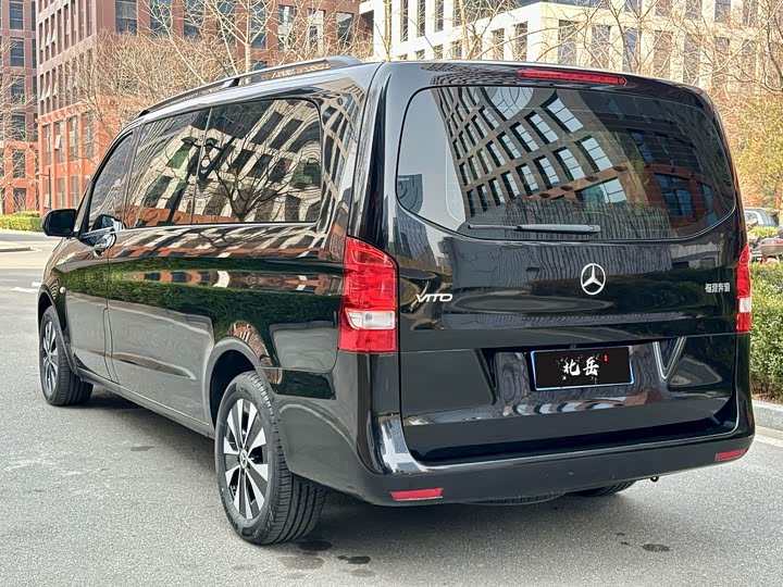 Фото 4 - Mercedes-Benz Vito
