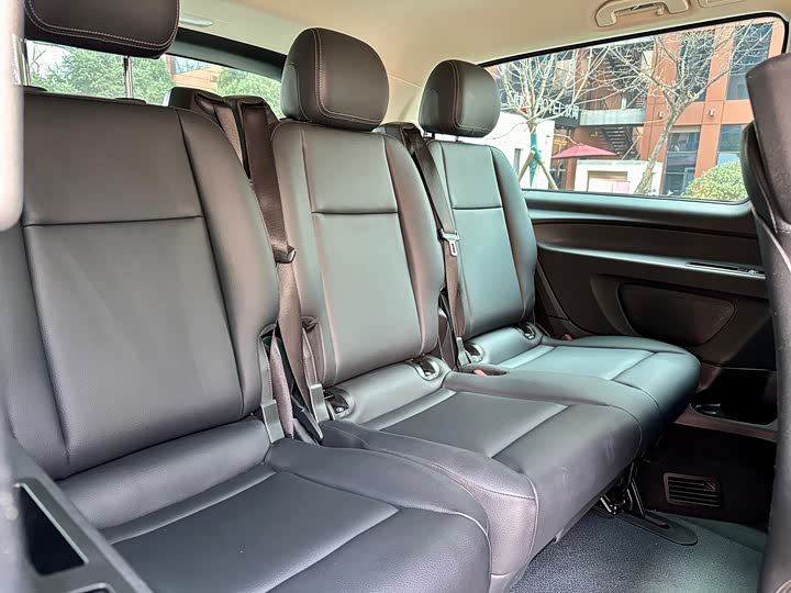 Фото 9 - Mercedes-Benz Vito