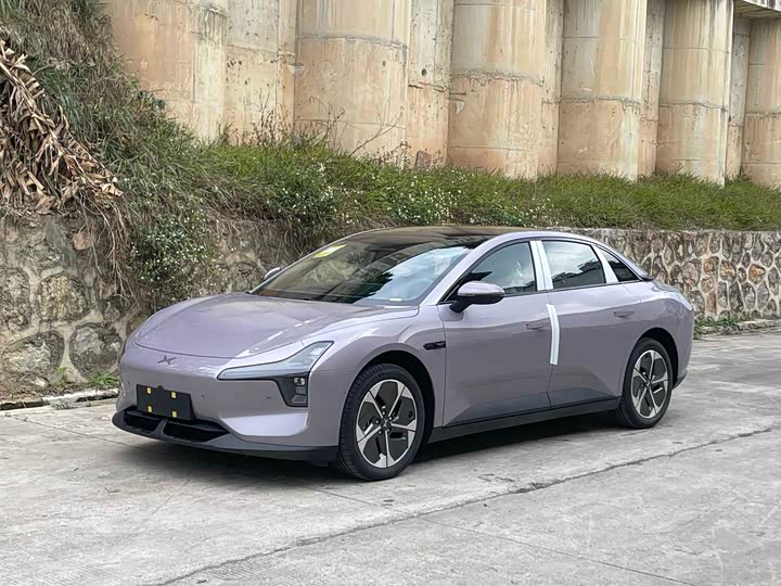 Фото 1 - XPeng Mona M03