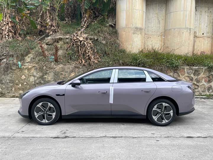 Фото 3 - XPeng Mona M03