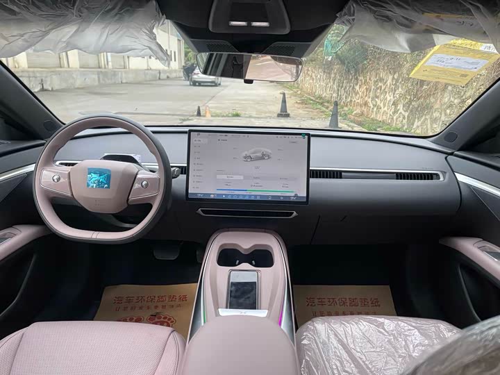 Фото 5 - XPeng Mona M03