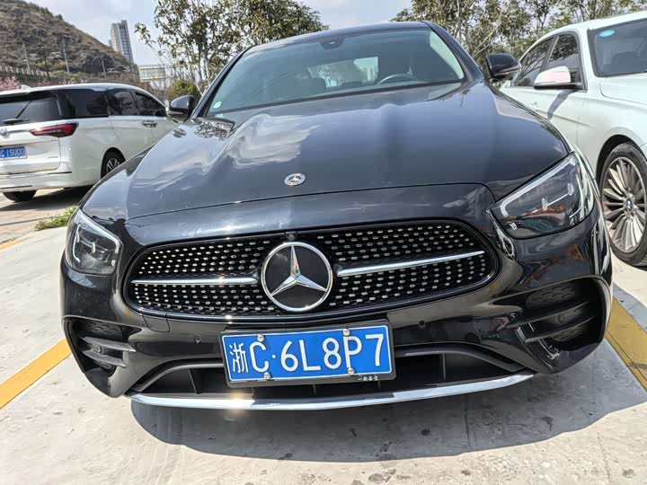 Фото 2 - Mercedes-Benz E-Class