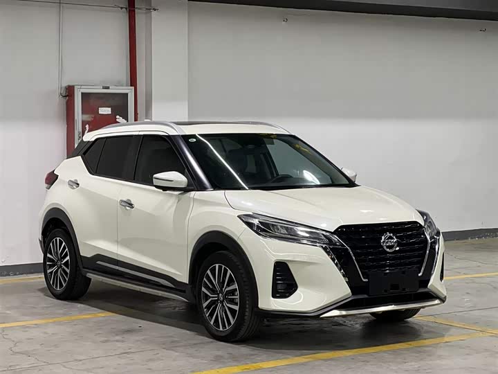 Photo 3 - Nissan Kicks